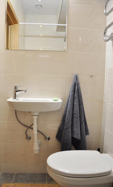 Bomb Shelter Apartment Vilnius Ruang foto