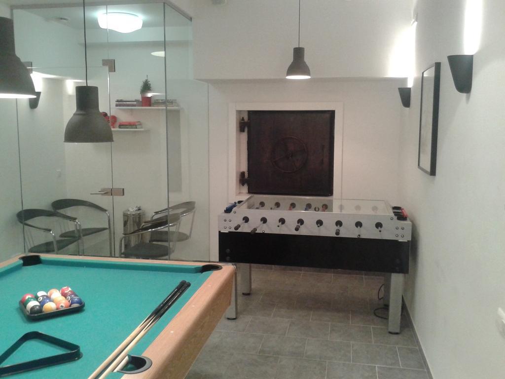 Bomb Shelter Apartment Vilnius Ruang foto